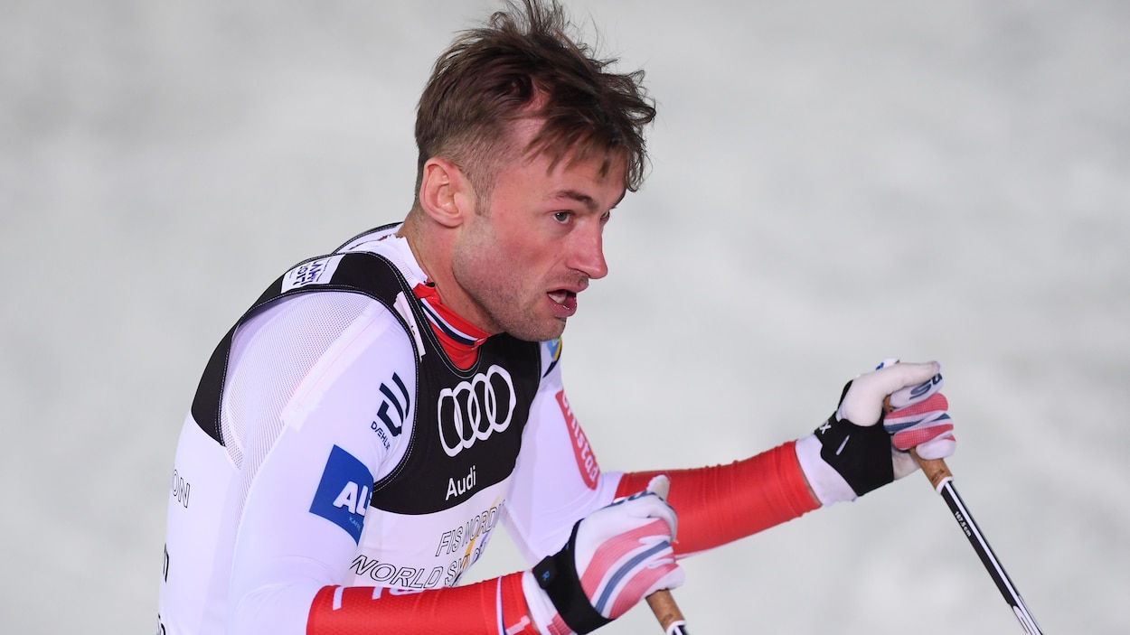 Il est essoufflé à l'arrivée du sprint des Championnats du monde de ski de fond en 2017.