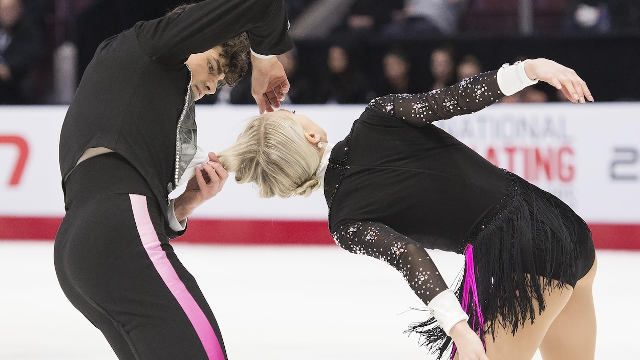 Deux patineurs artistiques