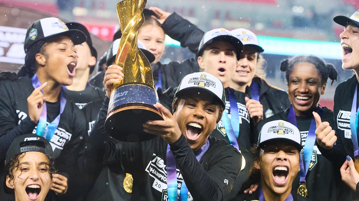 Le Rise de Vancouver remporte la première finale de la Super Ligue du Nord