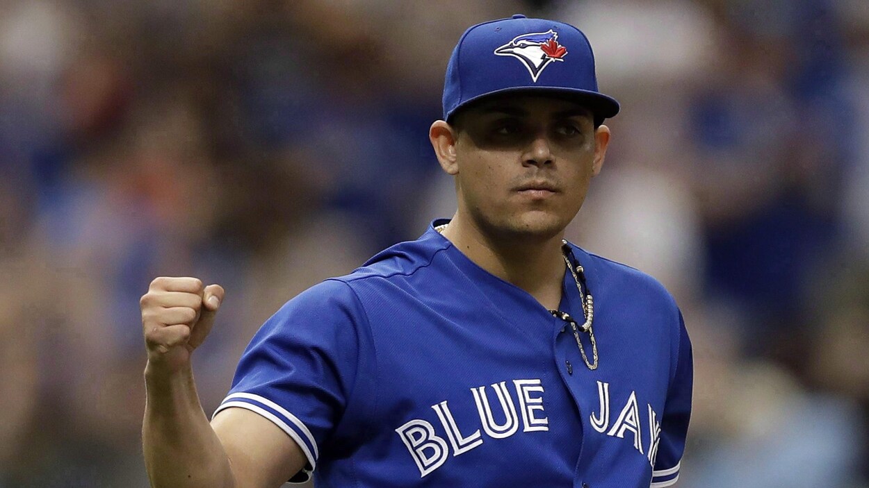 Roberto Osuna Roberto Osuna