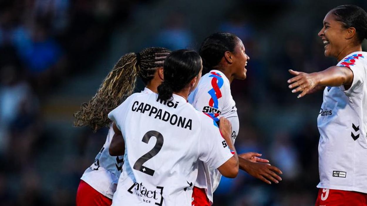 Les Roses l’emportent 4-3 sur le Rise à Vancouver