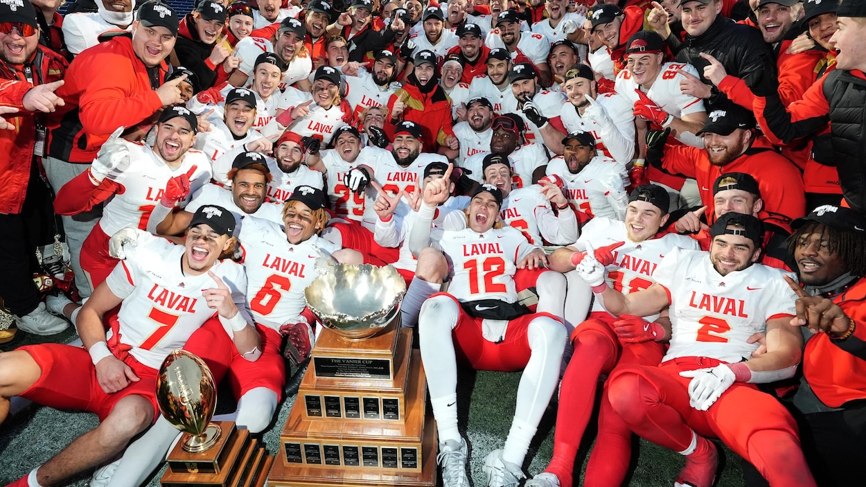 Le Rouge et Or remporte sa 12e Coupe Vanier