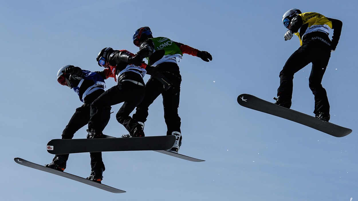 Jarryd Hughes, Hagen Kearney, Kevin Hill et Baptiste Brochu en snowboard cross