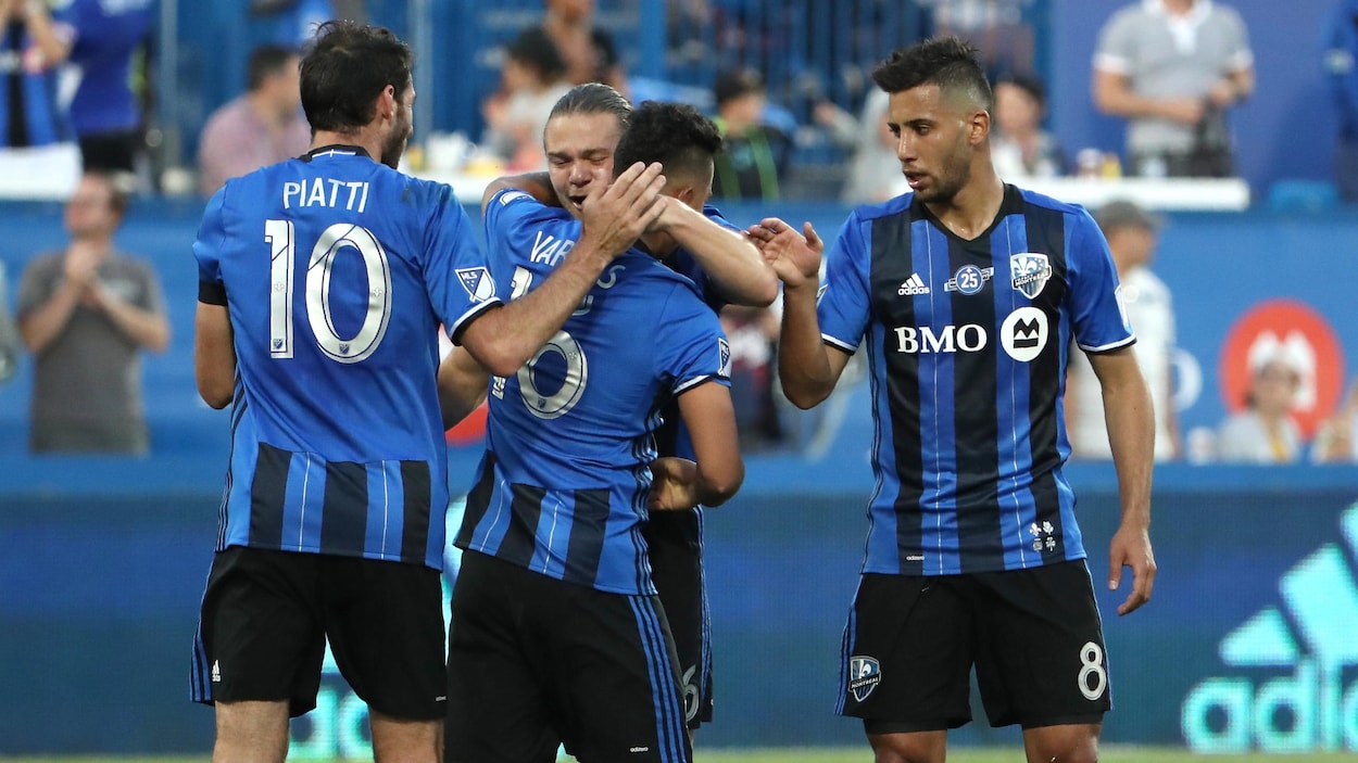Les joueurs de l'Impact de Montréal célèbrent le but de Jeisson Vargas (à l'avant) contre le Dynamo de Houston. Les joueurs de l'Impact de Montréal célèbrent le but de Jeisson Vargas (à l'avant) contre le Dynamo de Houston.