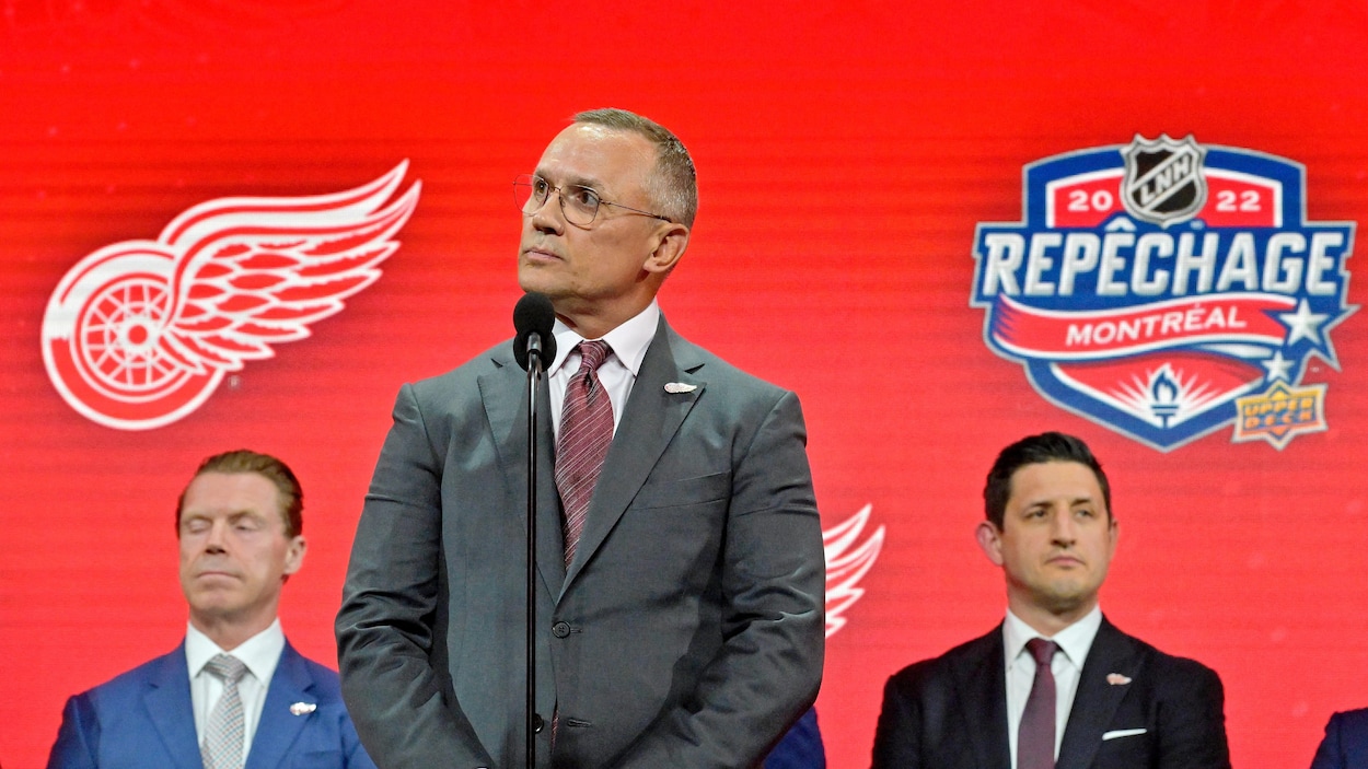 Steve Yzerman perd son poste de DG à Détroit
