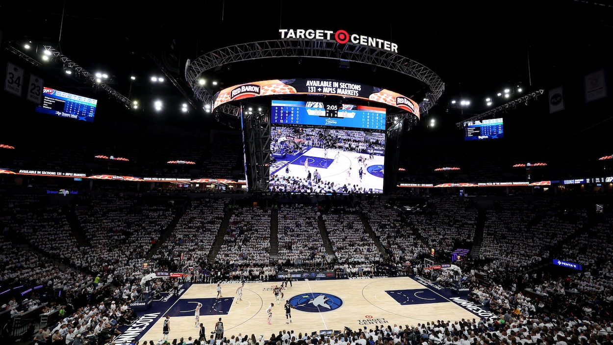 Fusillade impliquant des agents fédéraux : la NBA reporte un match au Minnesota