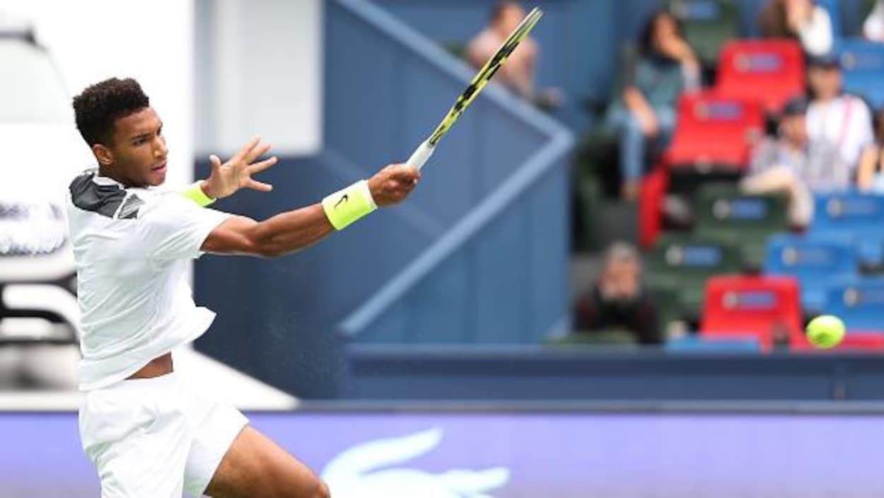 Auger-Aliassime et Shapovalov s'inclinent au second tour