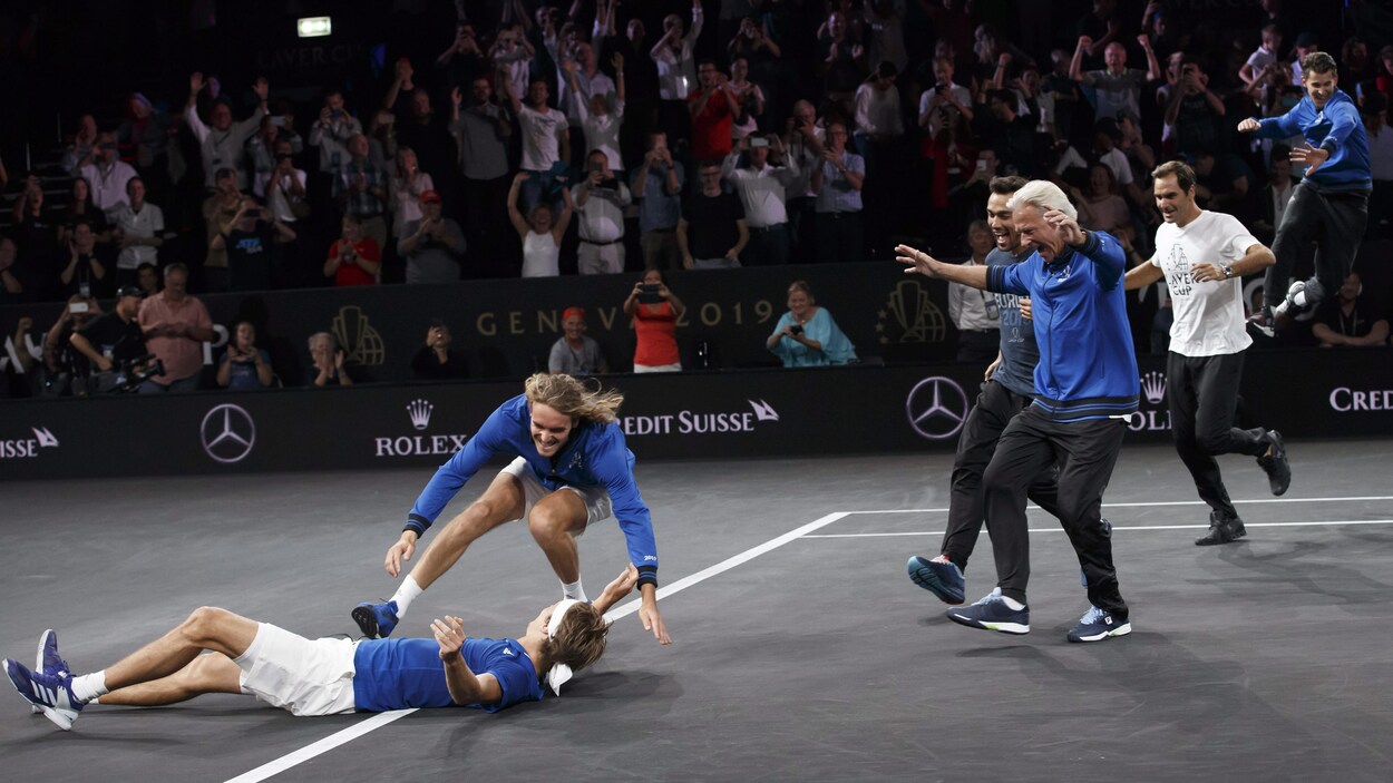 L'équipe européenne célèbre sa victoire.