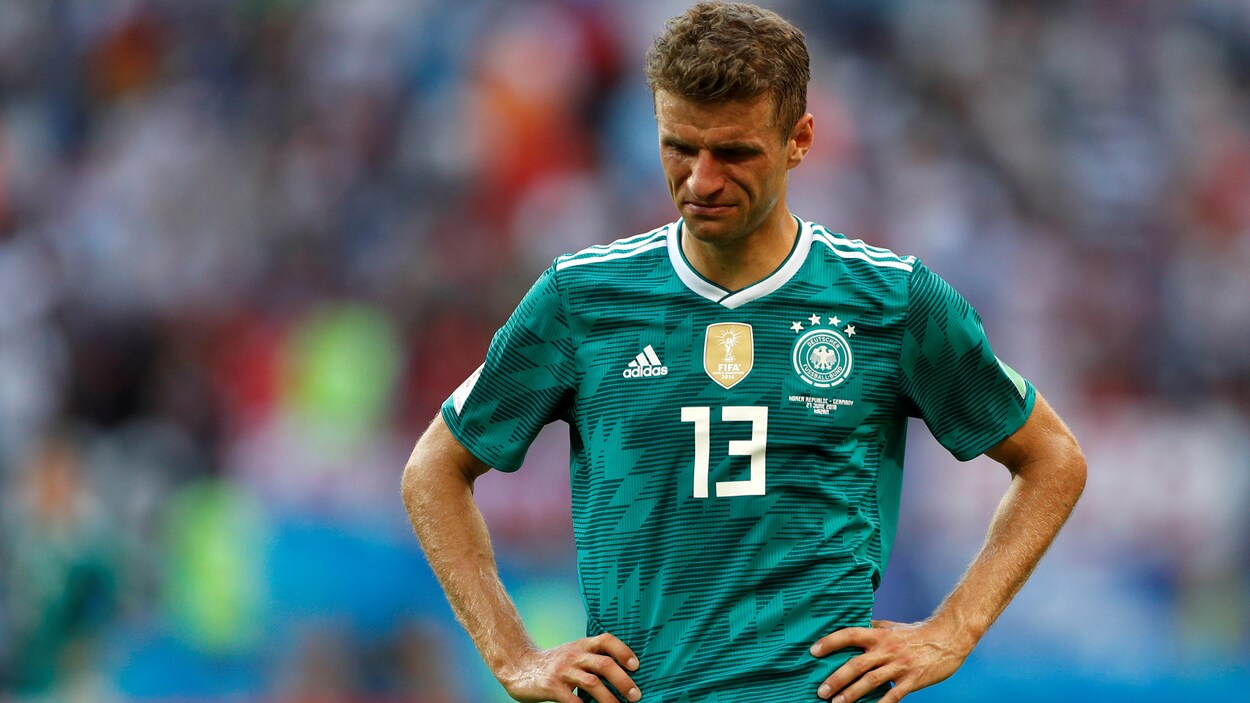 Thomas Müller pleure après l'élimination de l'Allemagne.