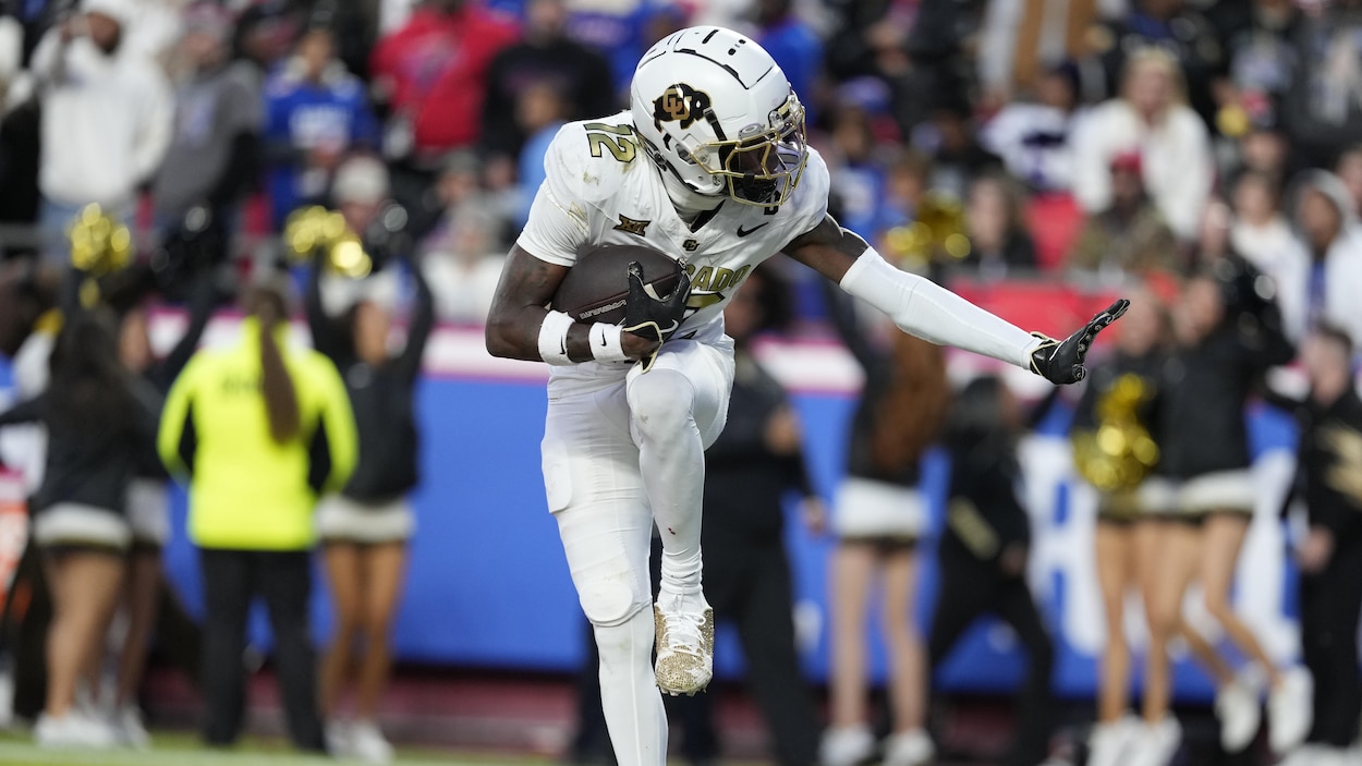 Un talent unique cogne à la porte de la NFL