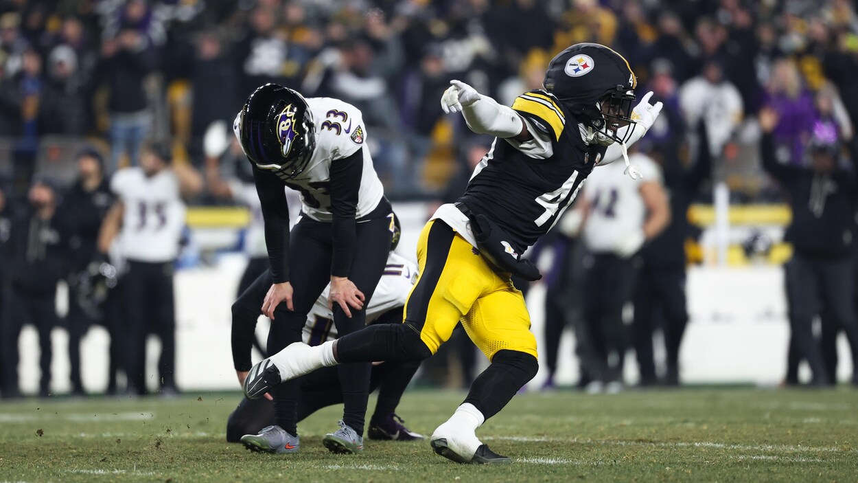 Rodgers et les Steelers éliminent les Ravens dans une folle fin de match