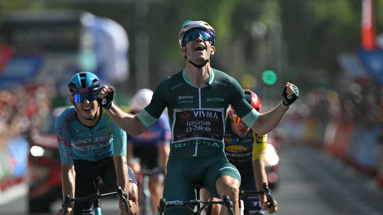 Van Aert remporte la 15e étape du Tour d’Espagne