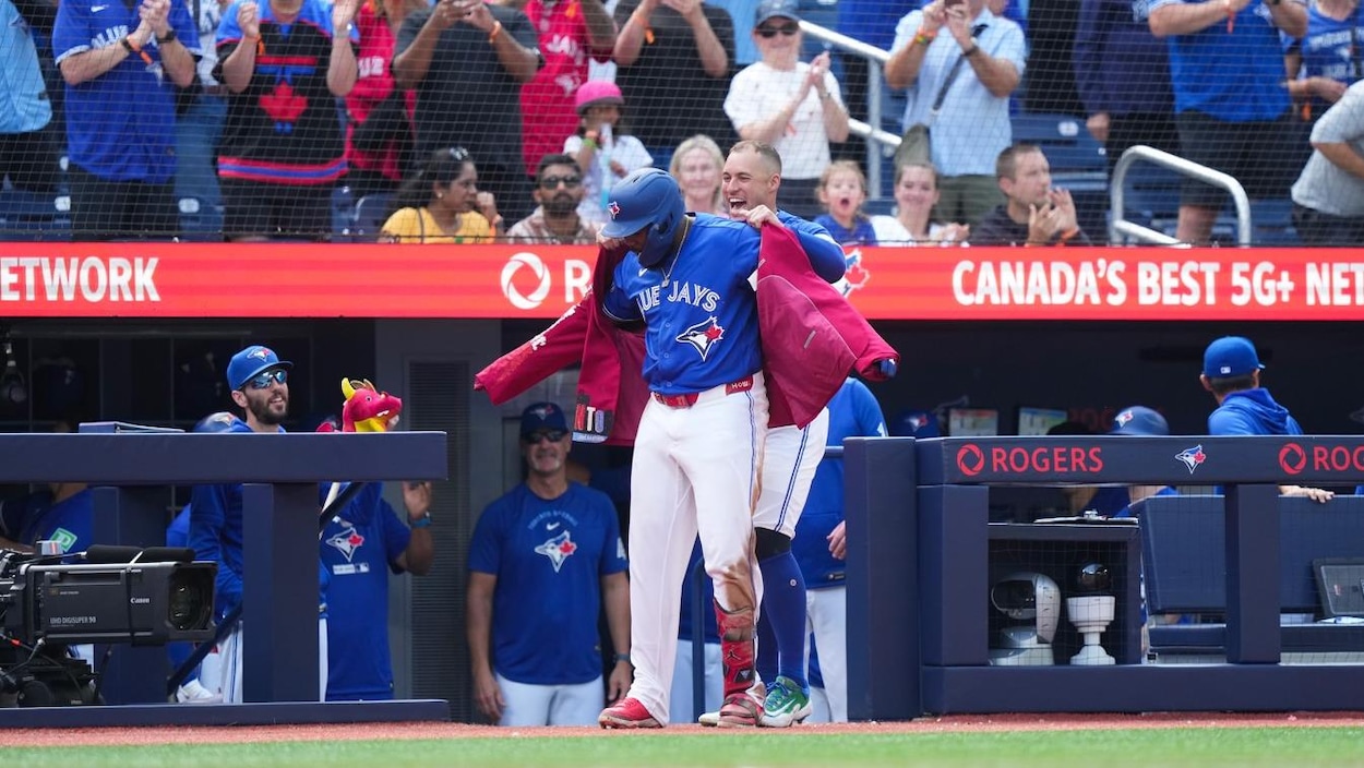 Guerrero fils frappe un 1er circuit à Toronto en 2026 dans un gain des Blue Jays