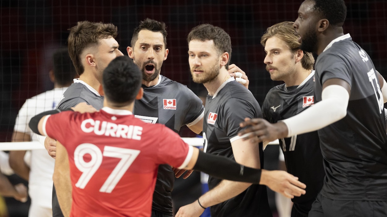Les volleyeurs canadiens se hissent en finale du Championnat continental NORCECA