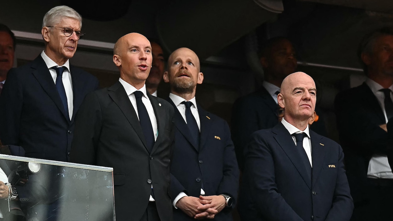Arsène Wenger et le secrétaire général de la FIFA se dissocient du projet d’Infantino