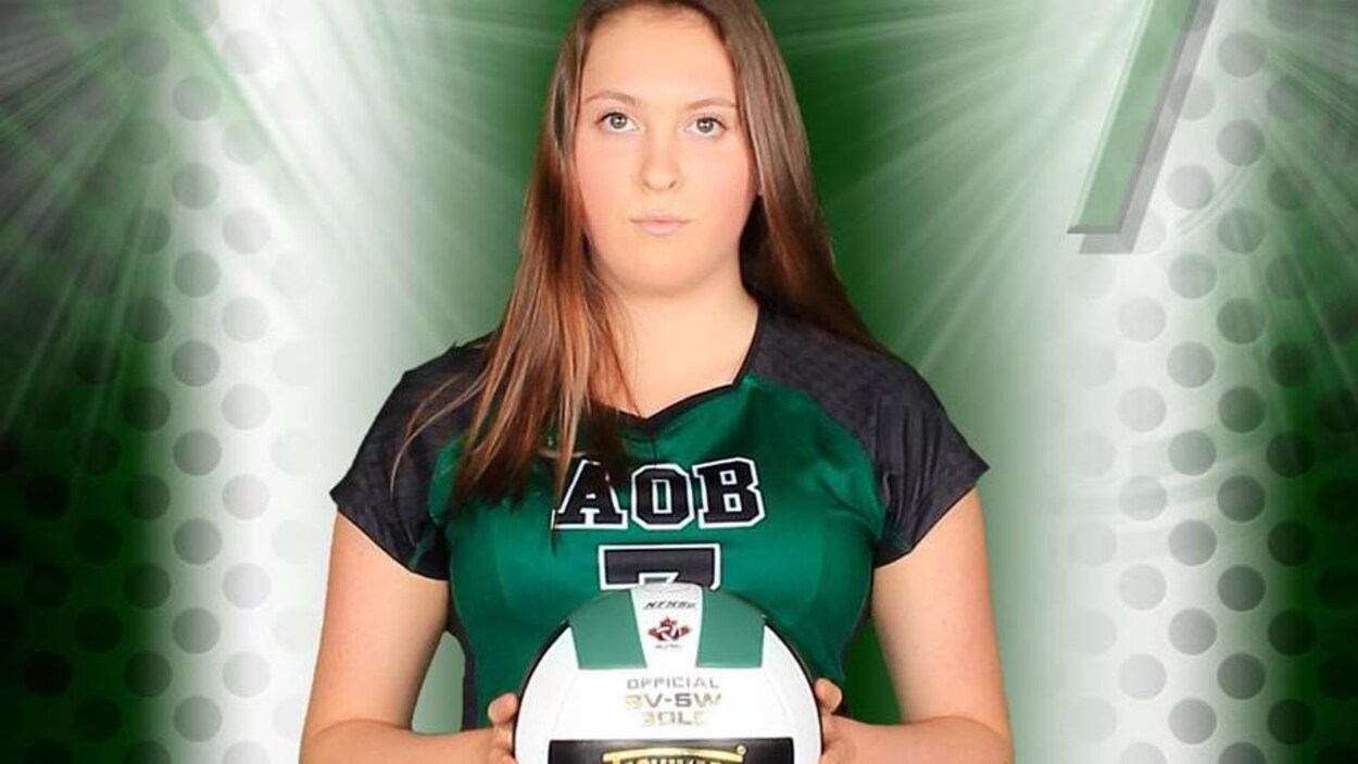 Photo officielle de Zoryanna avec les Crusaders de l'École Austin O'Brien