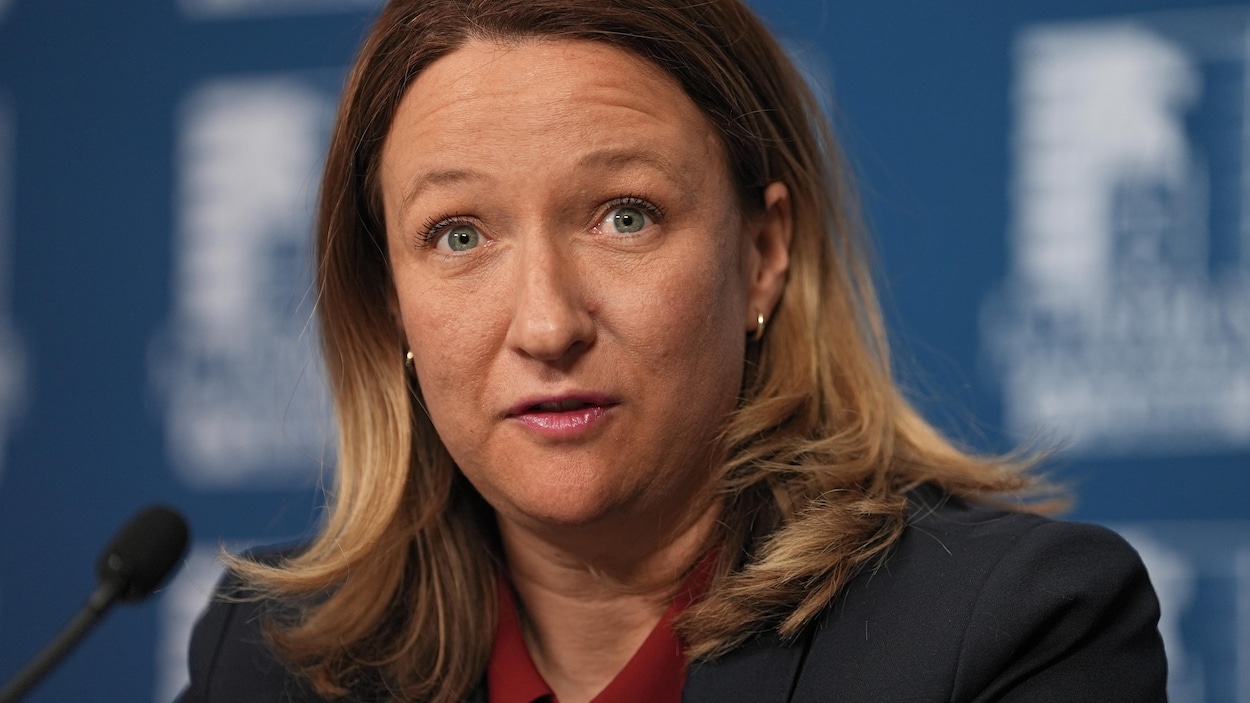 Des citoyens exigent la démission de Maïté Blanchette Vézina