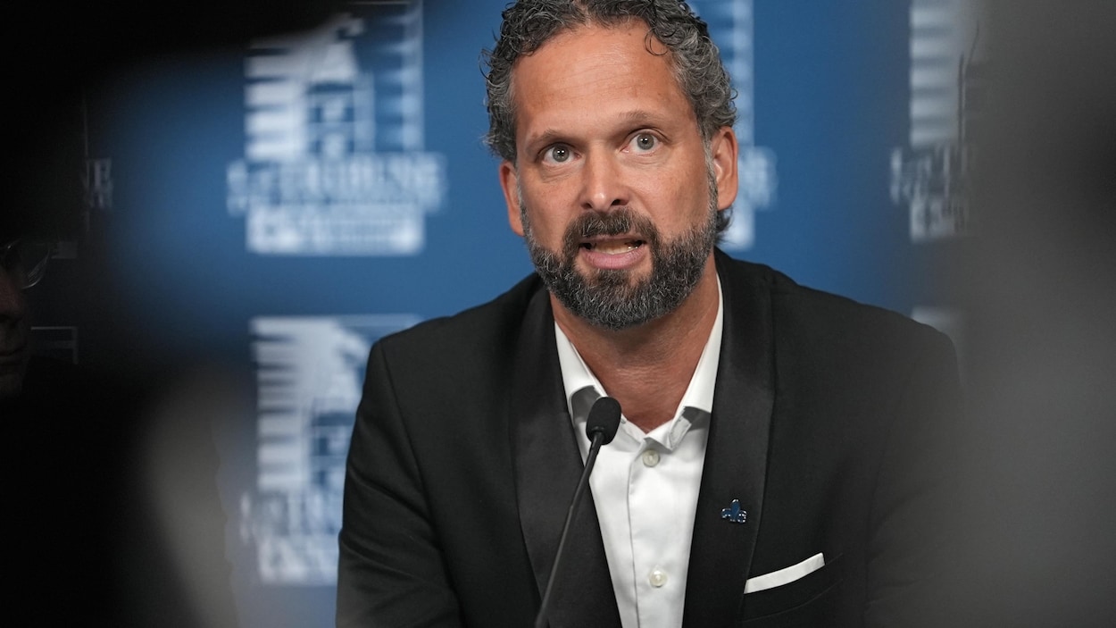 Guillaume Langlois, médecin et candidat du PCQ