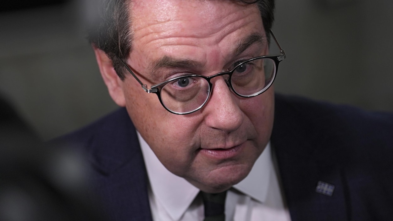 PEQ : Drainville accuse Fréchette d’avoir manqué de jugement