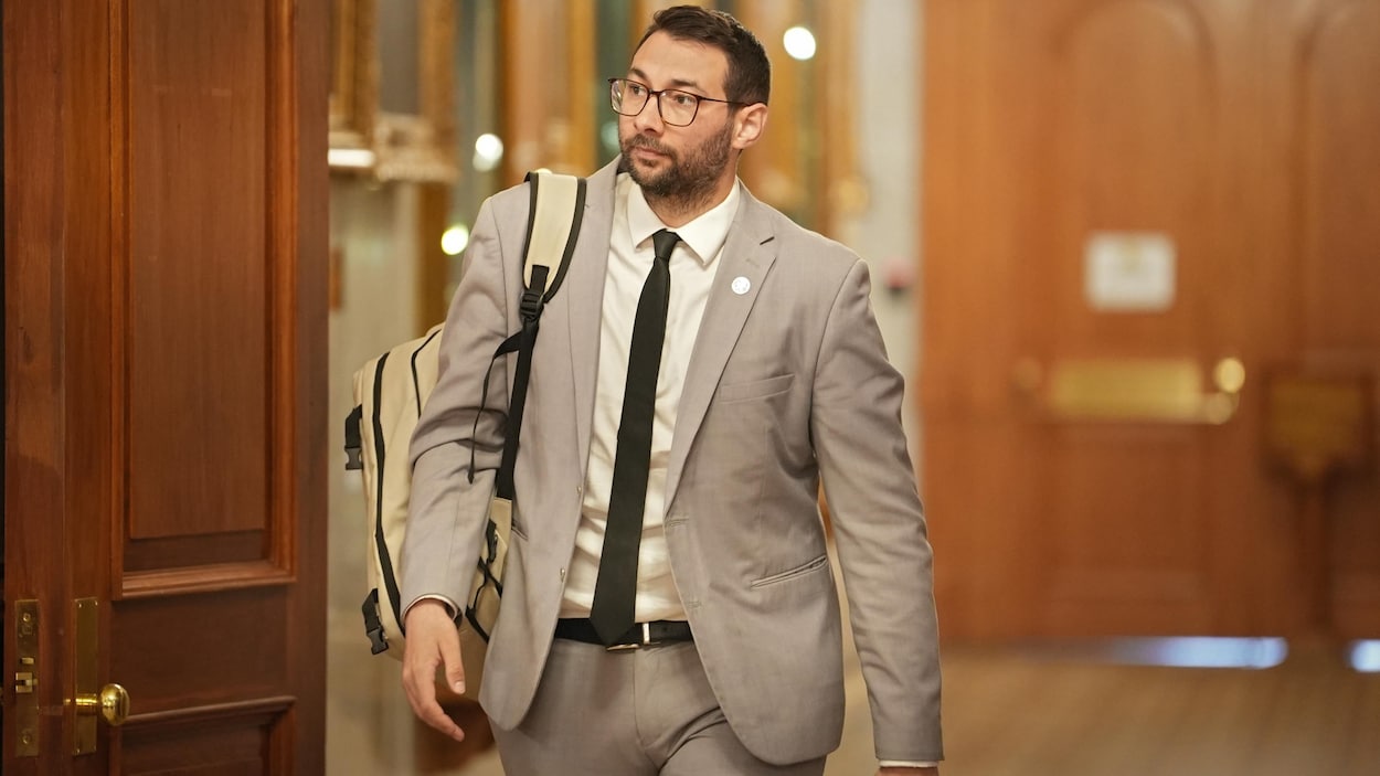 Guillaume Cliche-Rivard reconnaît sa défaite et félicite son adversaire libéral