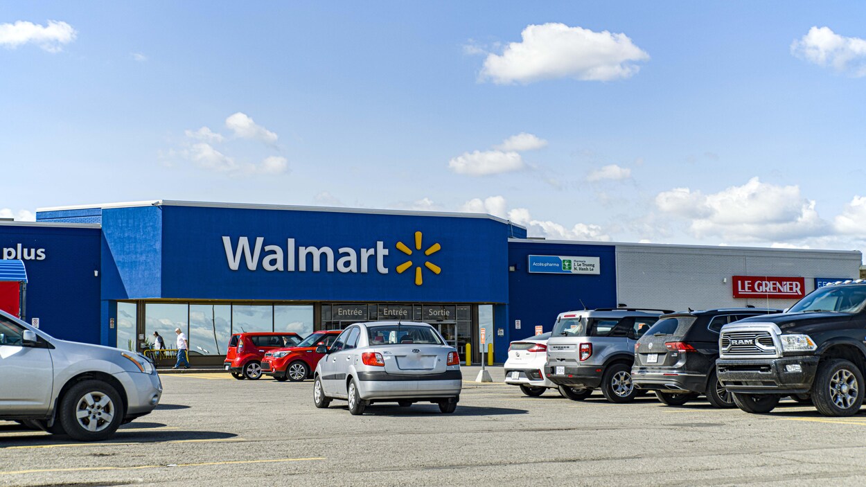 walmart fort frances canada