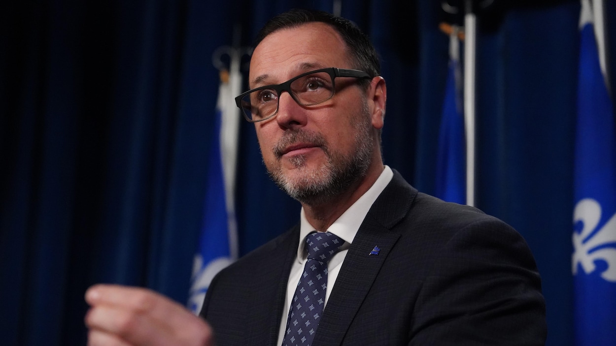 Le ministre Roberge a-t-il tenté de maquiller l’impact des fermetures en francisation?