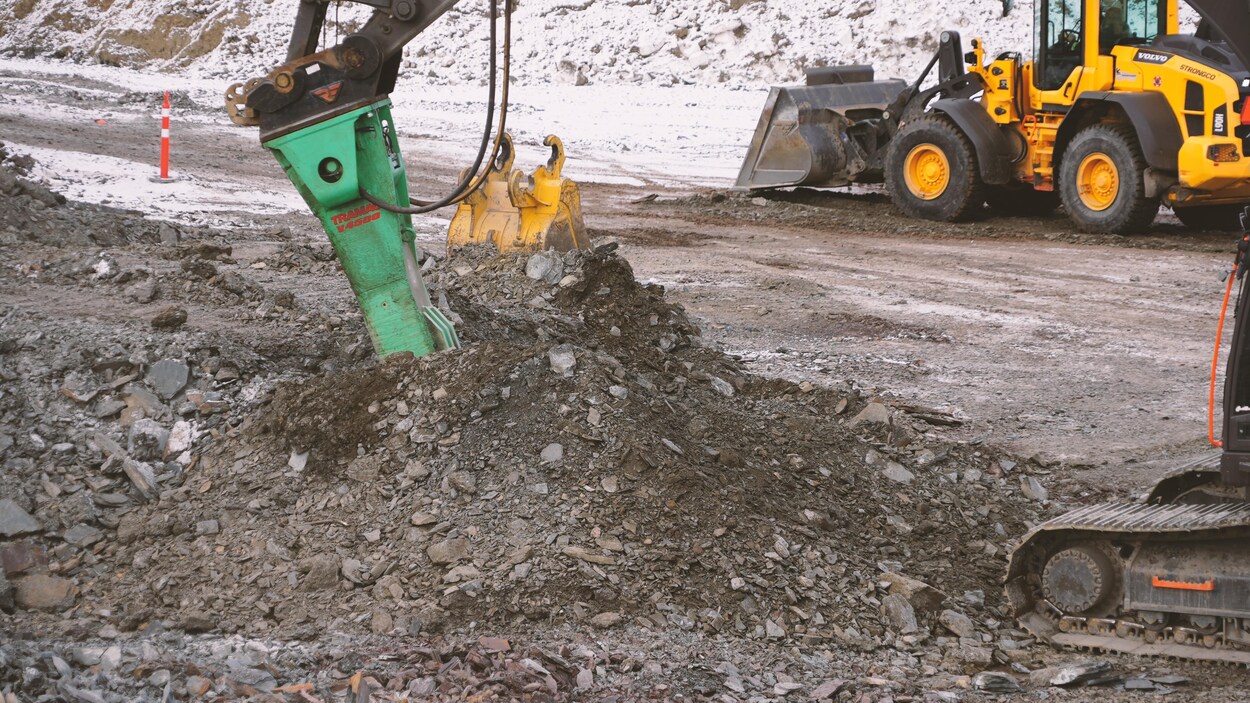 Pierre Poilievre promet des zones de construction accélérée pour les entreprises