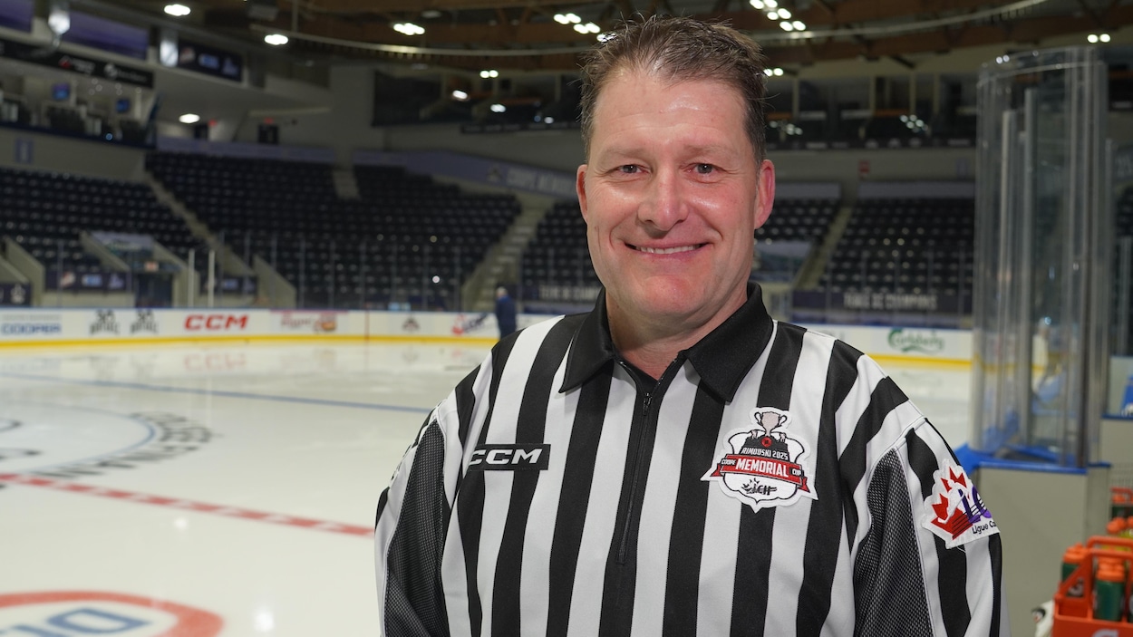 Un juge de ligne établit un record à la Coupe Memorial