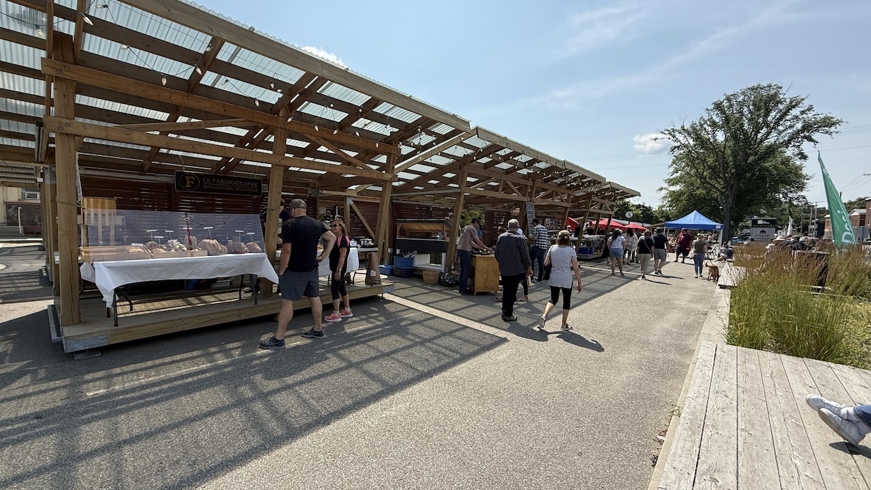 Premier marché public de la saison à Rimouski