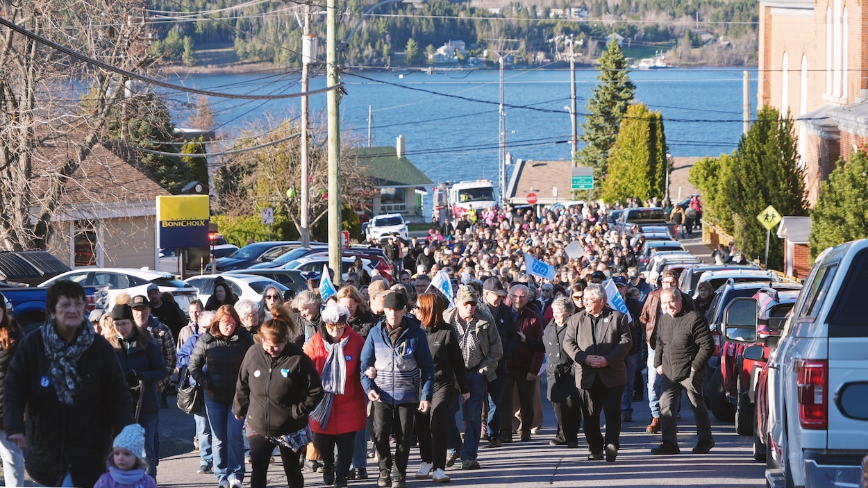 500 personnes en marche pour sauver les soins de santé