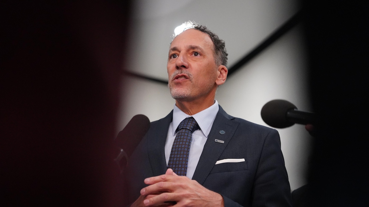 Médecins : la contestation de la loi 2 par la FMSQ et la FMEQ mise en délibéré