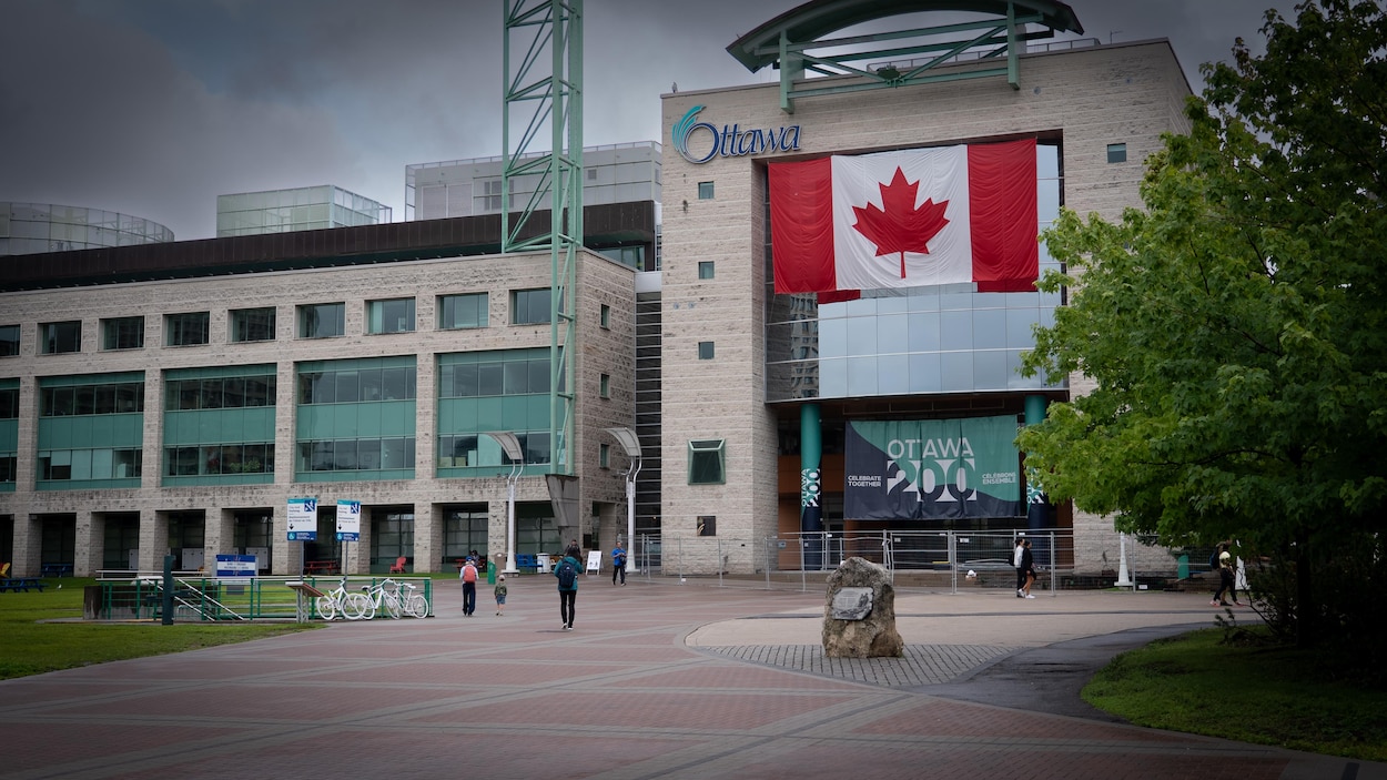 La Ville d'Ottawa répond aux tarifs douaniers américains
