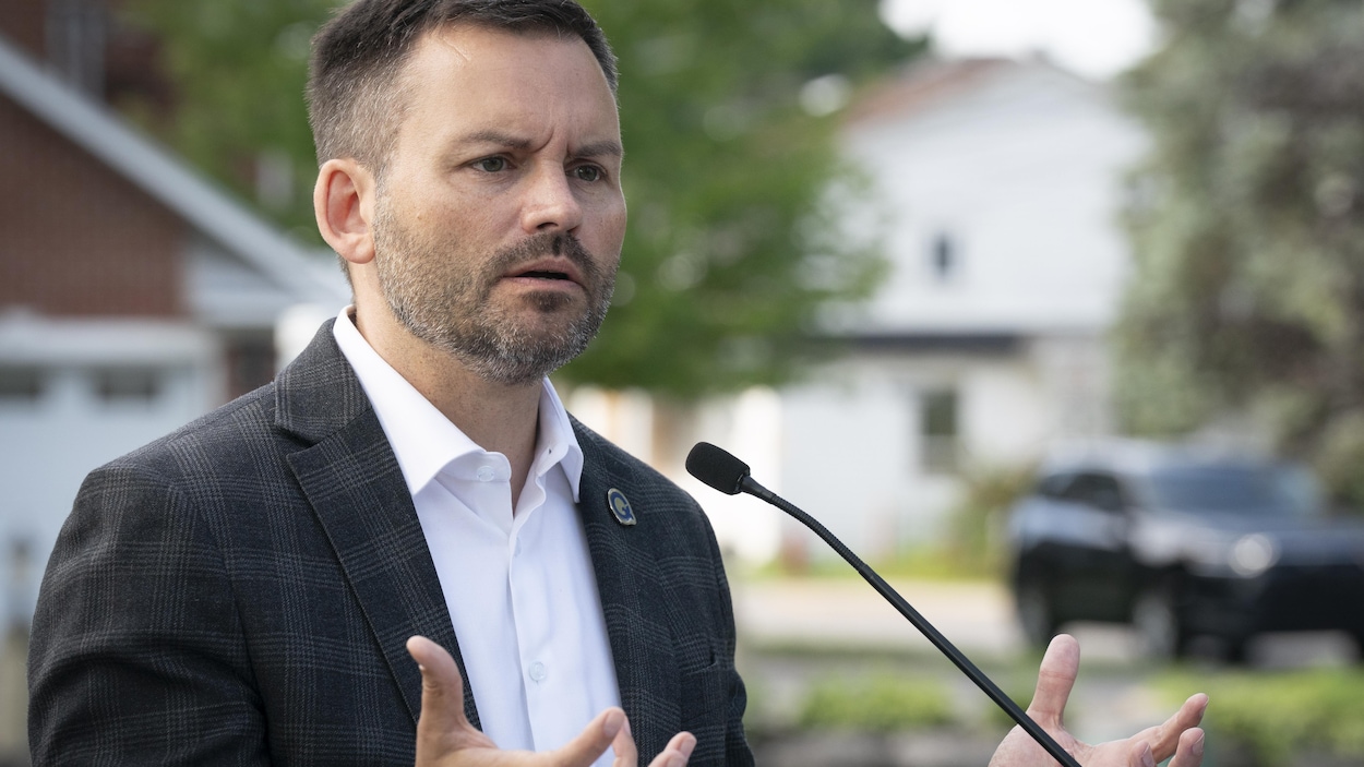 Tarifs : l’opposition dénonce la mise sur pied tardive de cellules de crise par Fréchette