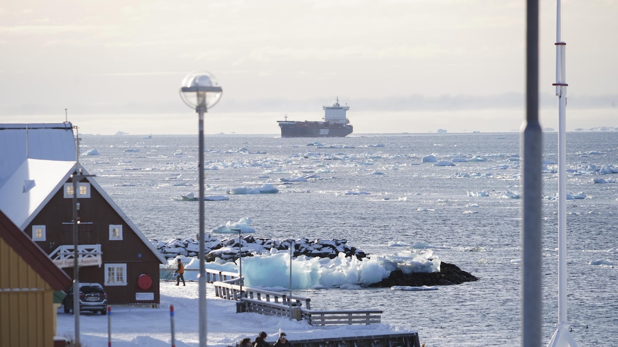 Des militaires danois ont évacué un sous-marinier américain vers l’hôpital de Nuuk
