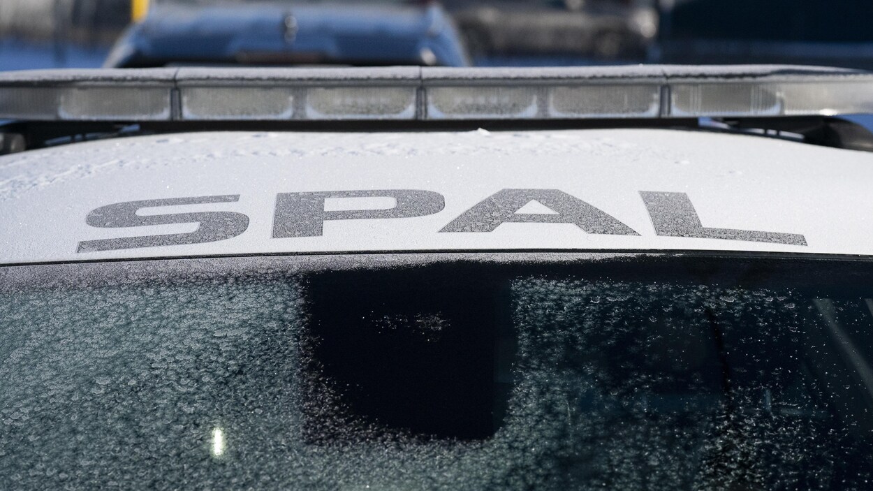 Un homme arrêté dans une école secondaire de Longueuil avec une arme blanche