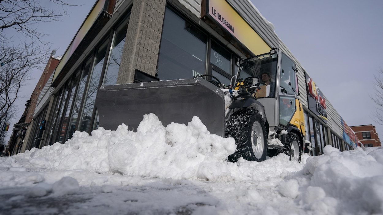 Tempête de glace : les chutes se multiplient, Urgence-santé débordée d'appels