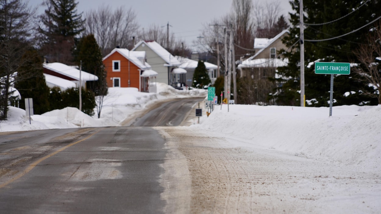 Le maire de Sainte-Françoise suspendu pour deux mois