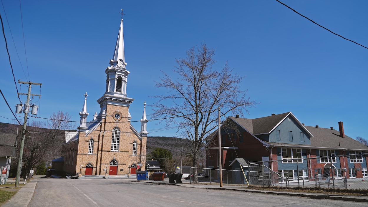 Deux offres d’achat pour une église de Pohénégamook