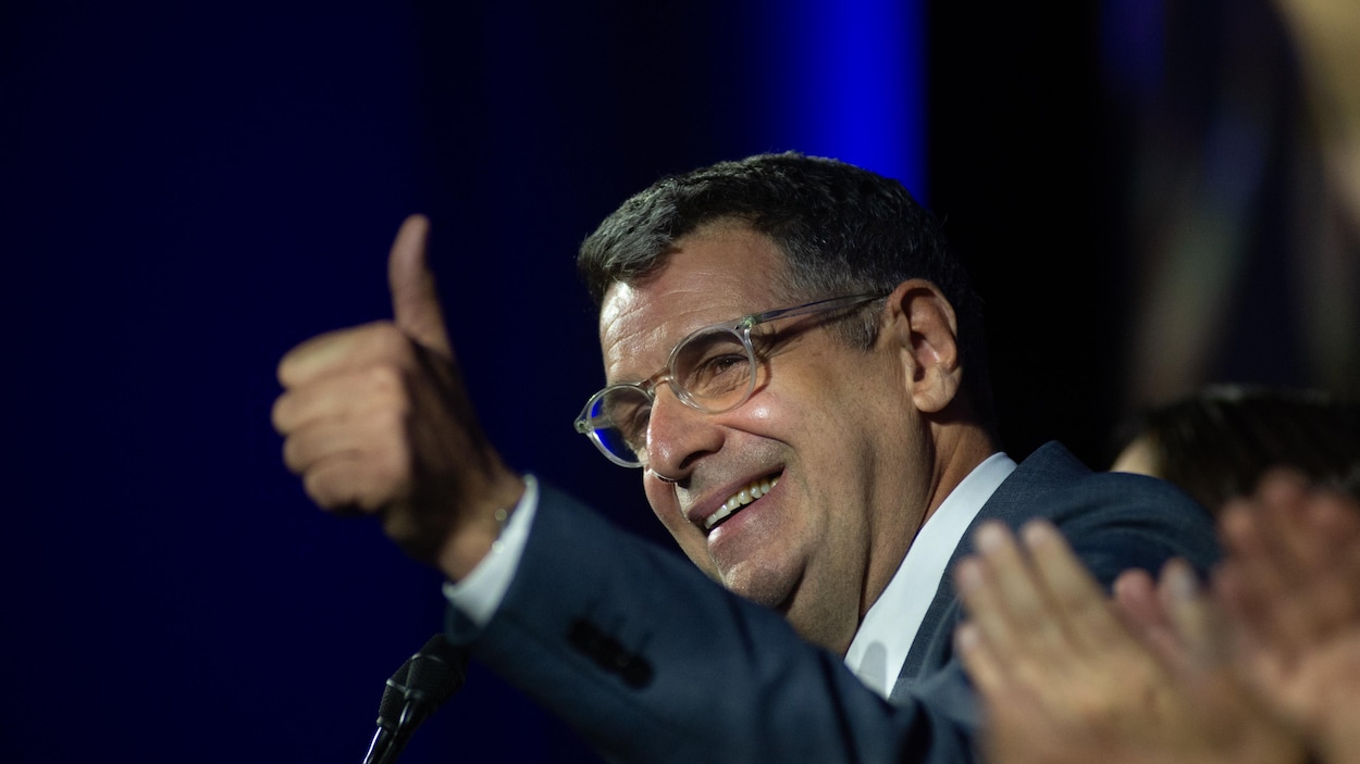 Éric Duhaime et 14 candidats du PCQ élus dans la région de Québec