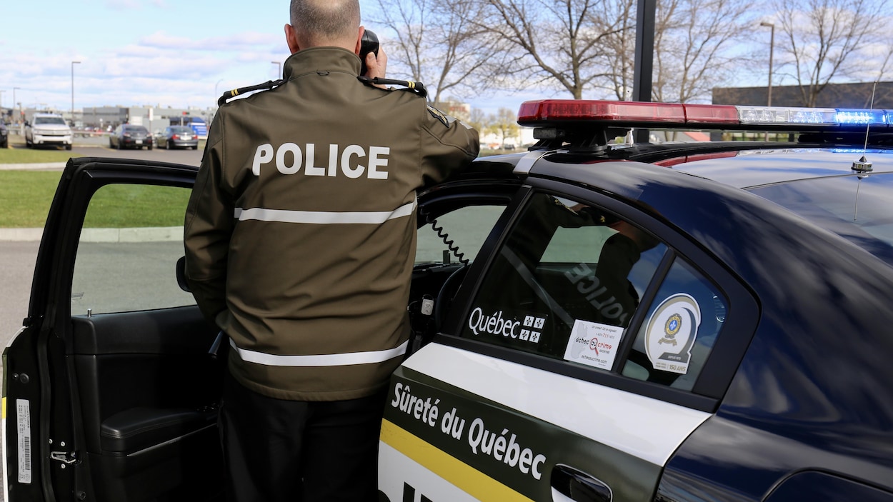 Covid 19 Des Millions De Dollars En Couts Pour Les Services Policiers Coronavirus Radio Canada Ca