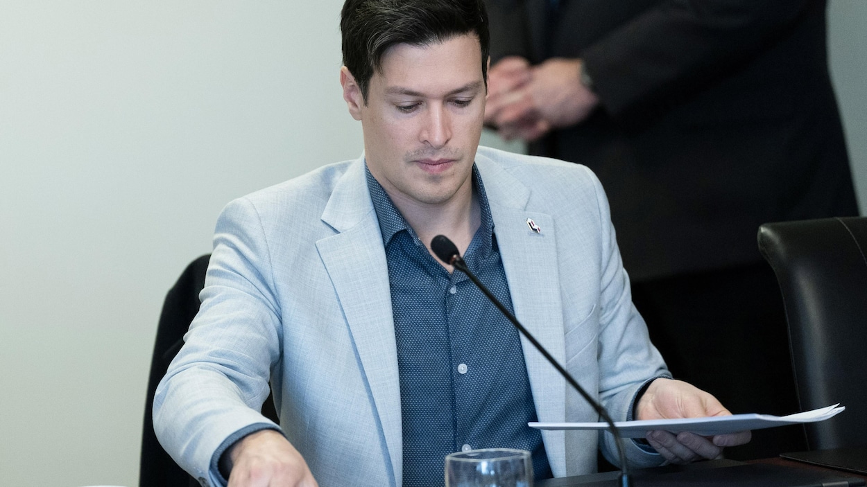 L’ex-maire Vaillancourt poursuit Laval : une autre « couche d’indécence », dit Boyer