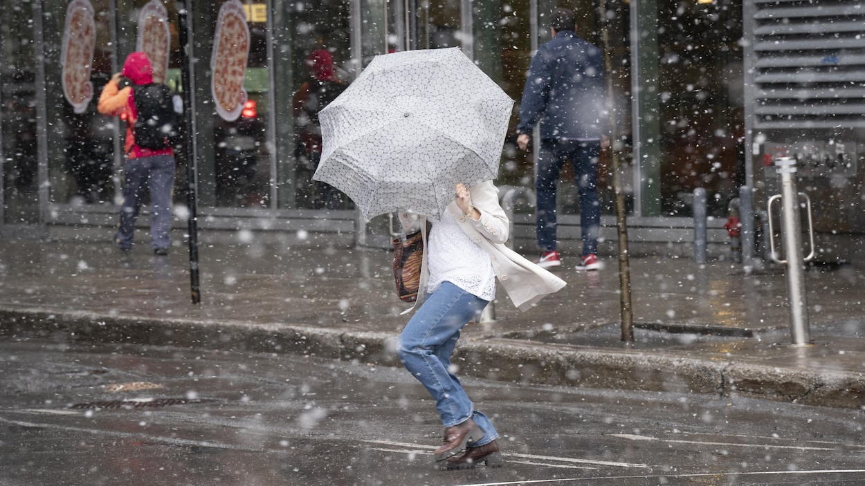 Pluie, neige, verglas : un week-end mouvementé au Québec | En bref ...