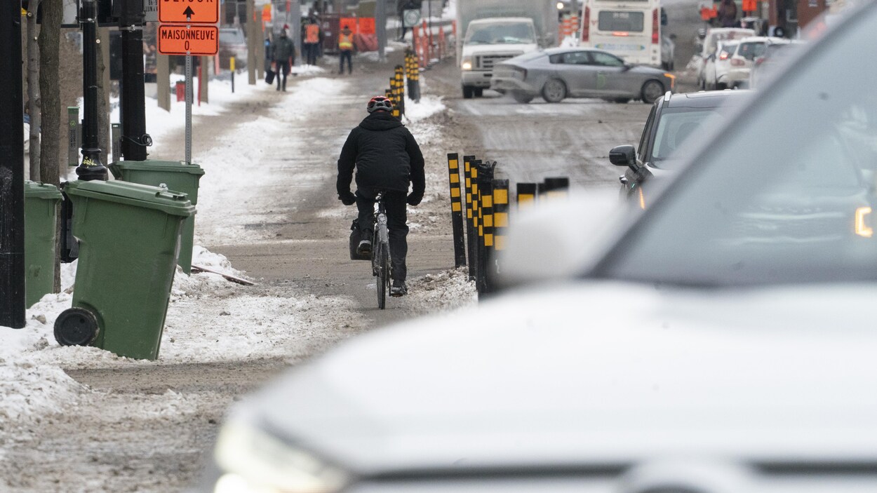 La Ville de Montréal réévaluera quatre pistes cyclables