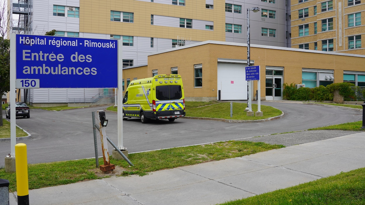 Des ambulanciers demandent une modernisation du garage de l’hôpital de Rimouski
