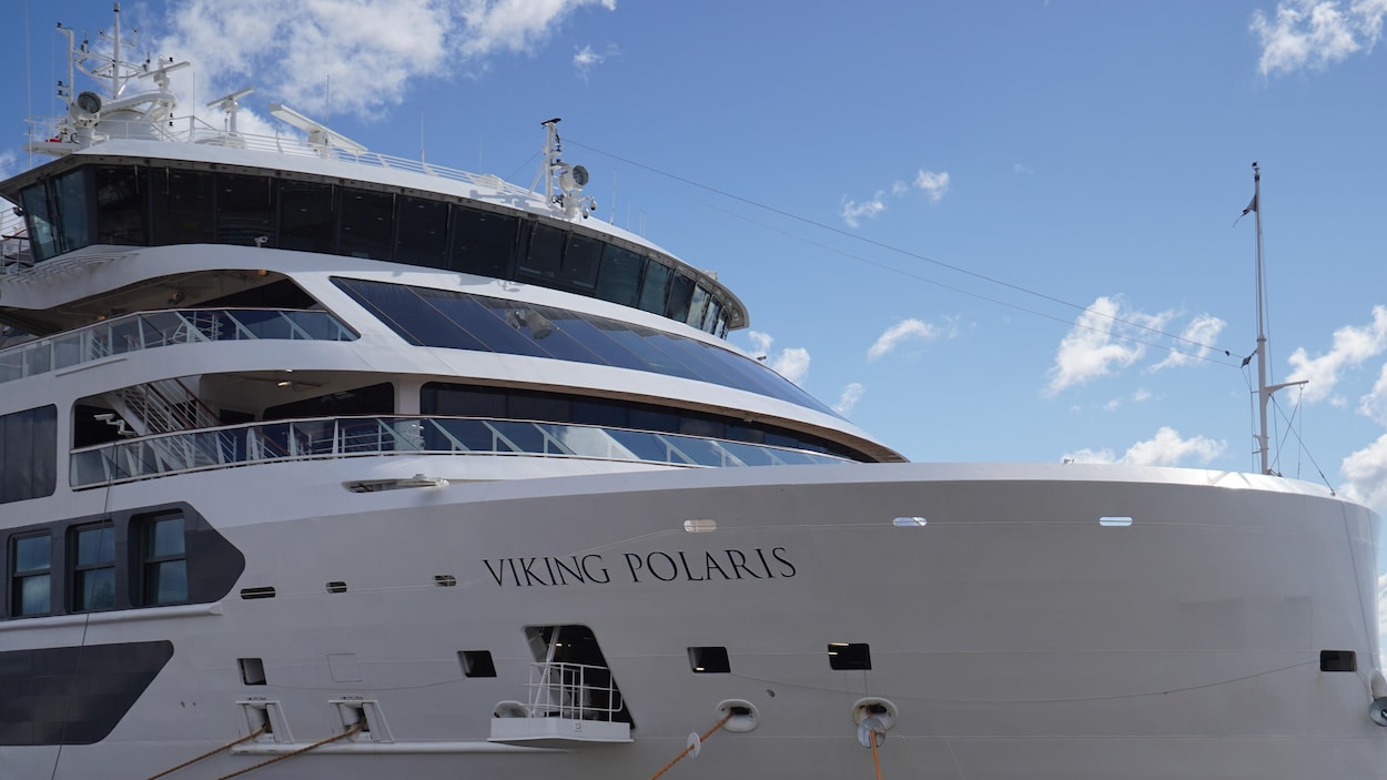 Des croisiéristes sillonnent le centre-ville de Trois-Rivières