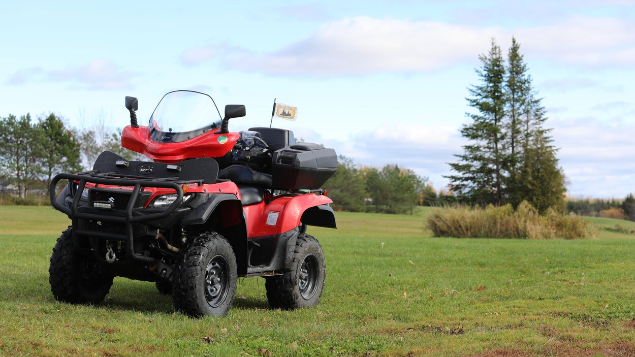 Randonnée en quad à la découverte des sentiers de la région | Radio-Canada