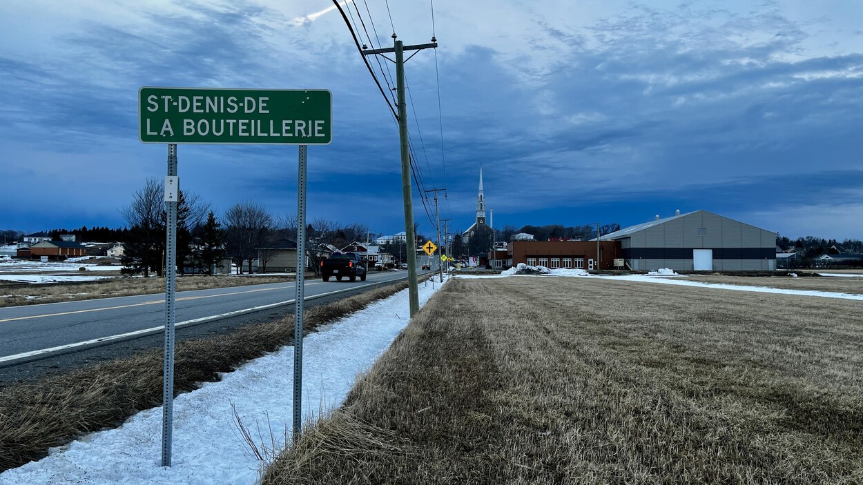 Couverture cellulaire : Saint-Denis-De La Bouteillerie devant un choix déchirant