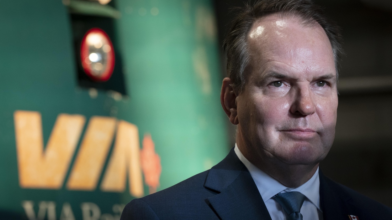 Ottawa investit près de 2 milliards $ pour équiper VIA Rail de locomotives hybrides