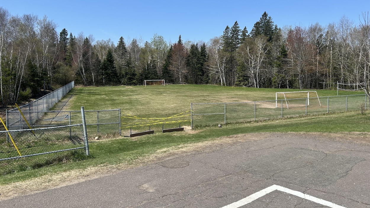Des élèves perdent leur terrain de soccer, vendu pour un projet de logements abordables