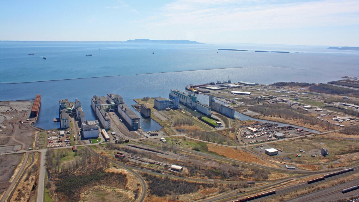 Le port de Thunder Bay à vol d'oiseau.